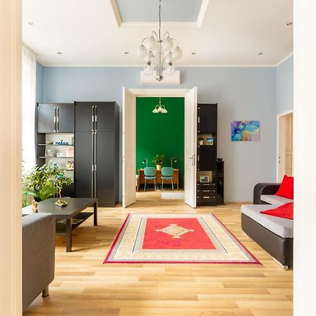 F24 Ferenc Apartment บูดาเปสต์ ภายนอก รูปภาพ