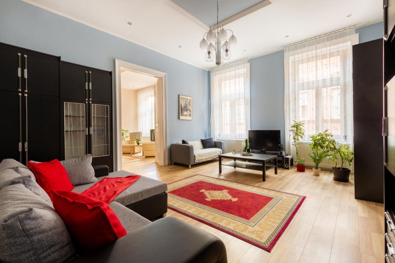 F24 Ferenc Apartment บูดาเปสต์ ภายนอก รูปภาพ