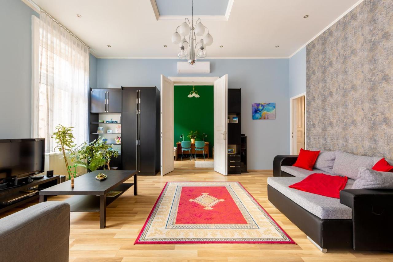F24 Ferenc Apartment บูดาเปสต์ ภายนอก รูปภาพ