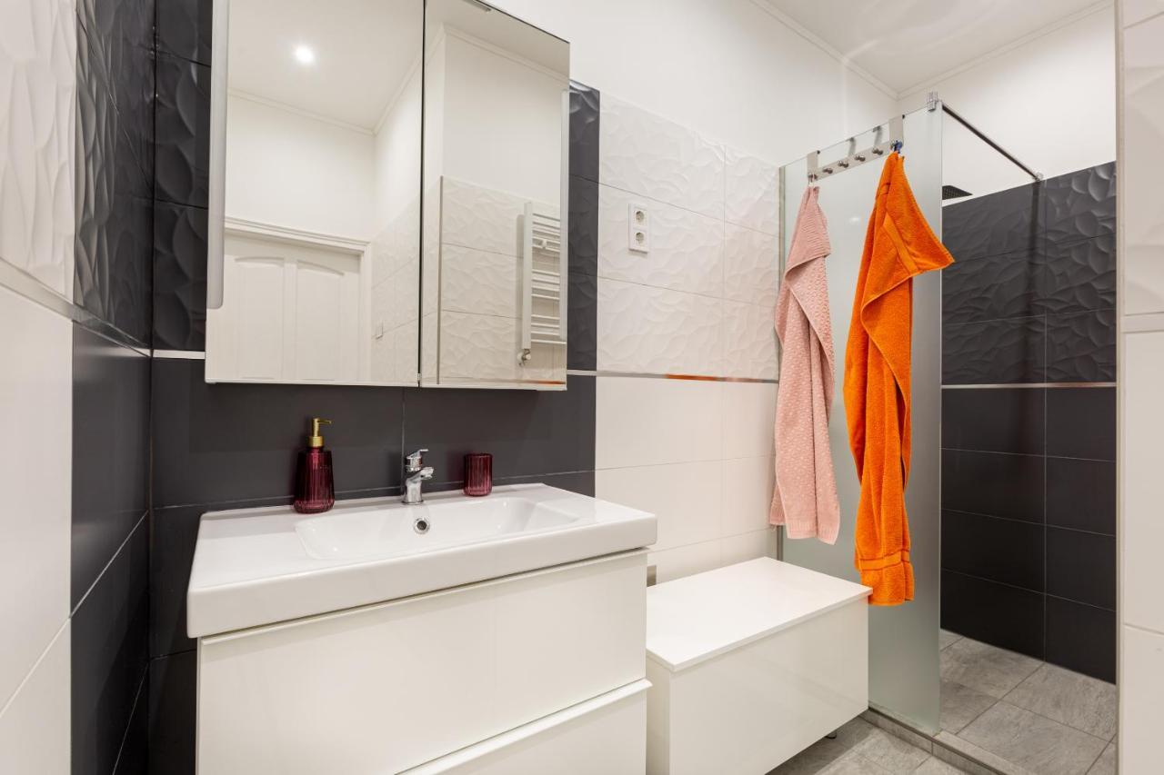 F24 Ferenc Apartment บูดาเปสต์ ภายนอก รูปภาพ