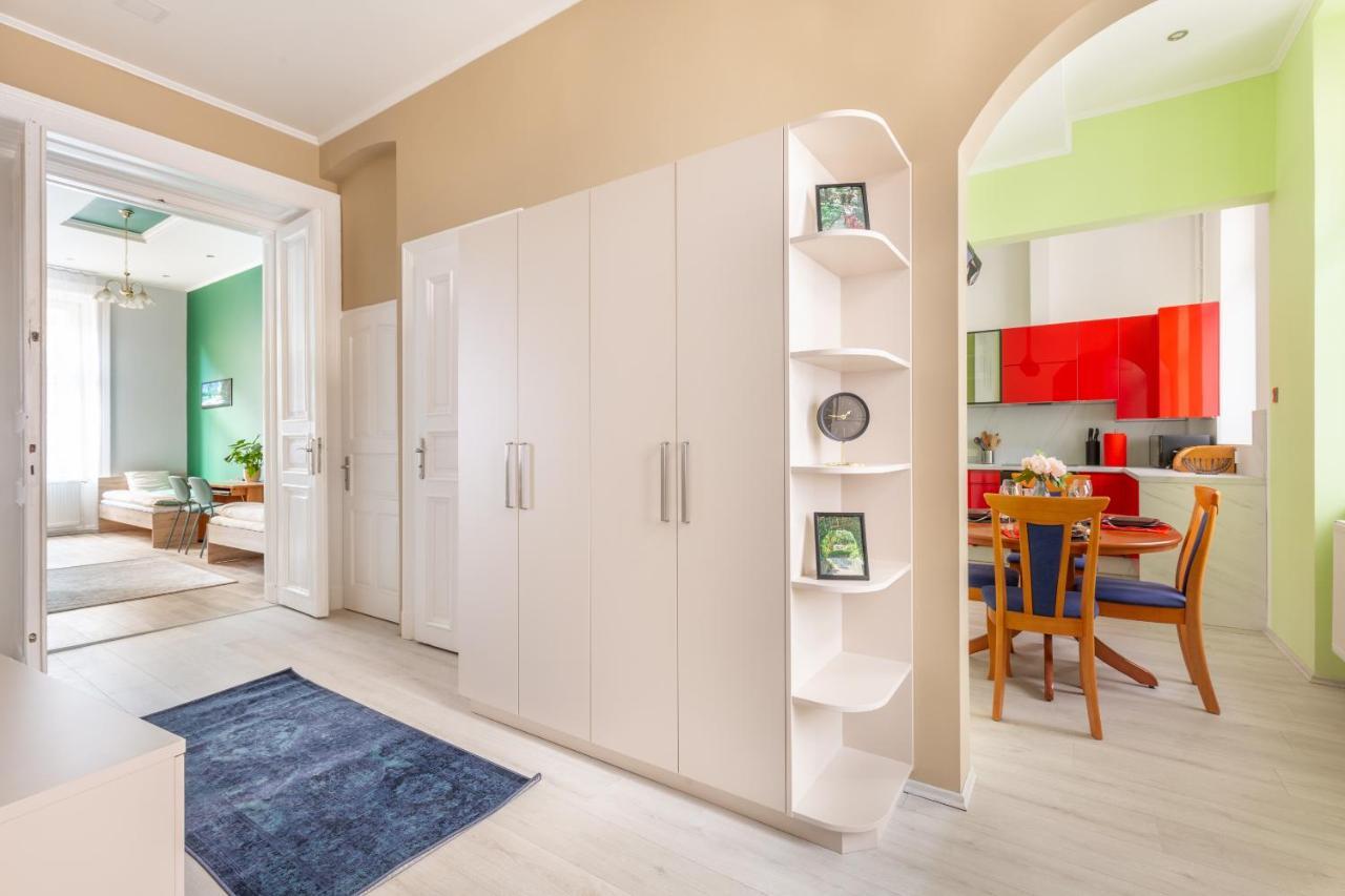 F24 Ferenc Apartment บูดาเปสต์ ภายนอก รูปภาพ