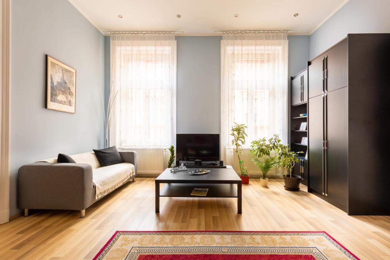 F24 Ferenc Apartment บูดาเปสต์ ภายนอก รูปภาพ